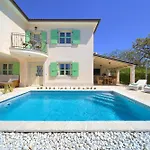 بيت للعطل Luca With Pool And Jacuzzi Vrh (Krk)